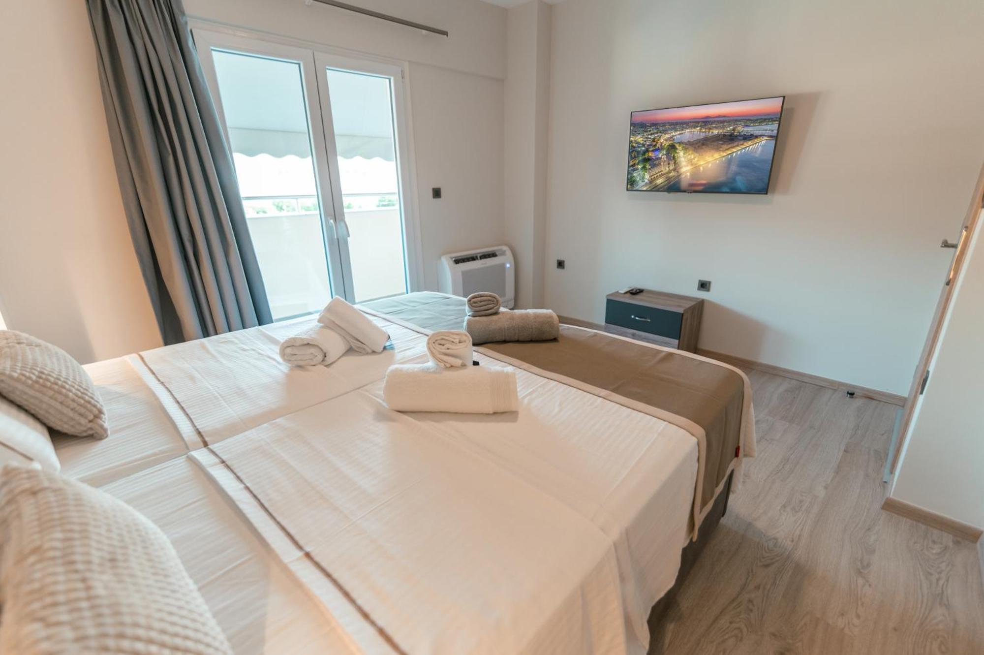 העיירה קוס Apartment Suite Byron מראה חיצוני תמונה