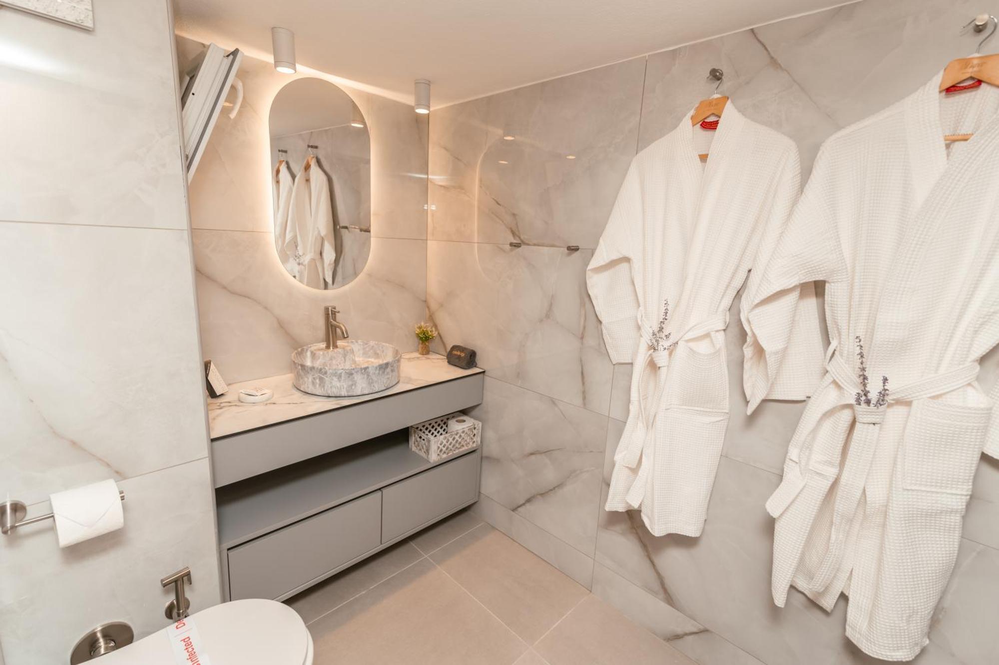 העיירה קוס Apartment Suite Byron מראה חיצוני תמונה